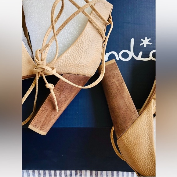 Splendid Jaylen Tan Leather Open Toe Booties Boots Ankle Tie Platform Heels 6.5​ - Picture 6 of 16